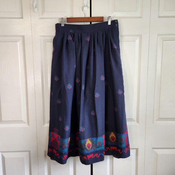 Vintage Dresses & Skirts - Vintage Navy Heraldic Crest Border Print Pleated Maxi Skirt Made in USA Size 16